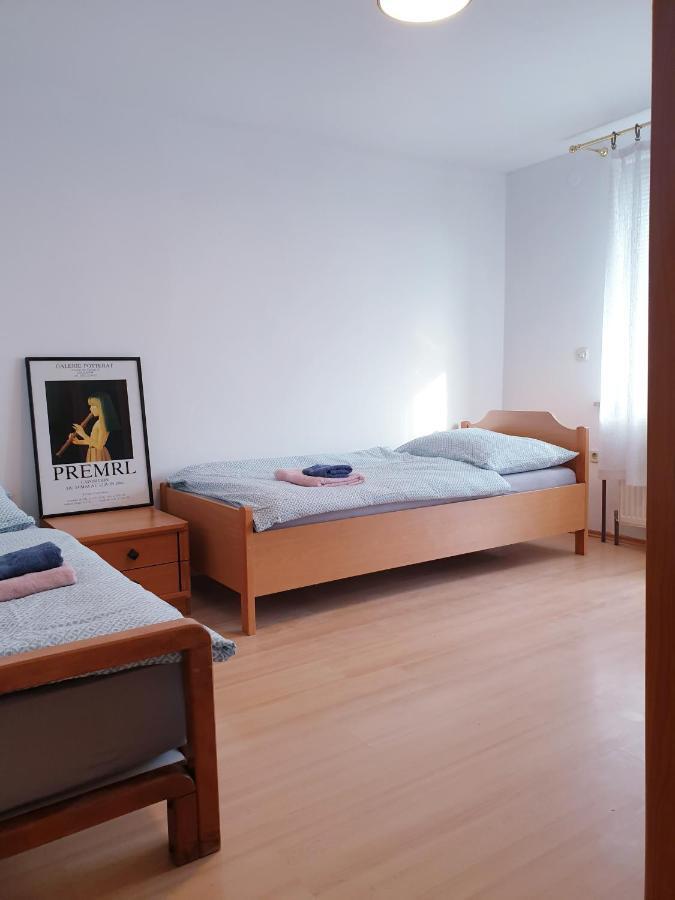 Apartment Barje I Lubiana Esterno foto
